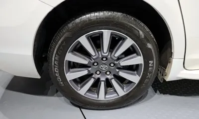 Toyota Sienna 2018, 89487 км, за 16113.39 USD