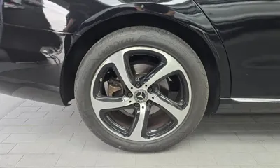 Mercedes-Benz E-Class 2020, 71084 км, за 14918.57 USD