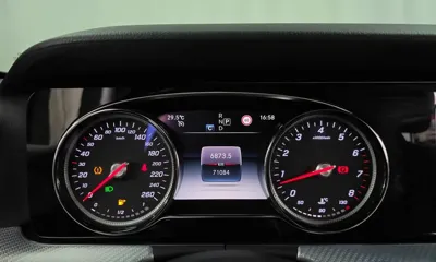 Mercedes-Benz E-Class 2020, 71084 км, за 14918.57 USD - фото 8