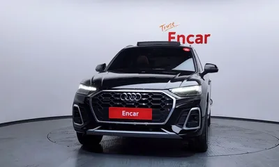 Audi Q5 2021, 23373 км, за 28990.24 USD