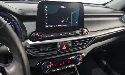 Kia K3 2020, 66407 км, за 9470.19 USD - фото 19