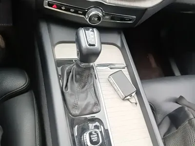 Volvo XC60 2019, 130300 км, за 17721.85 USD - фото 14