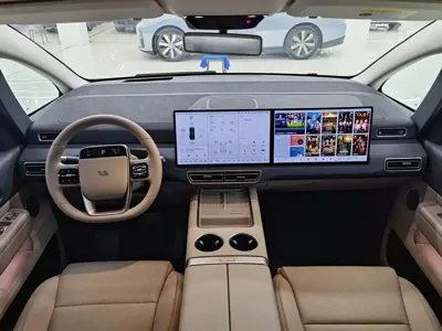 Li Auto Li MEGA 2025, 10000 км, за 68538.99 USD - фото 7