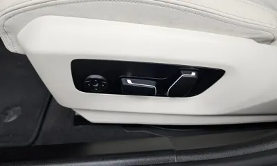 BMW 5-Series 2025, 22105 км, за 40370.22 USD - фото 31