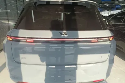 Li Auto L8 2025, 27300 км, за 42065 USD - фото 7
