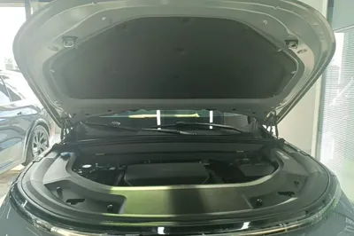 Li Auto L8 2025, 27300 км, за 42065 USD - фото 29