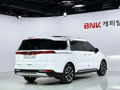 Kia Canival 2021, 116783 км, за 15534.12 USD