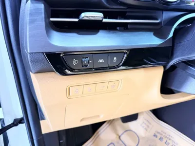 Kia Canival 2021, 116783 км, за 15534.12 USD - фото 8