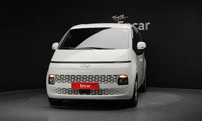 Hyundai Staria 2023, 98184 км, за 14911.76 USD