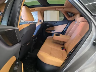 Lexus NX 2025, 12413 км, за 44637 USD - фото 11