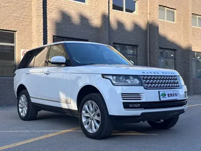 Land Rover Range Rover 2014, 150000 км, за 48851.32 USD