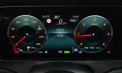 Mercedes-Benz E-Class 2023, 85906 км, за 26250.49 USD - фото 8