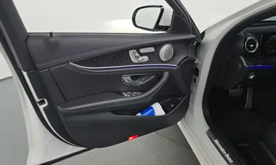 Mercedes-Benz E-Class 2023, 85906 км, за 26250.49 USD - фото 24
