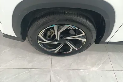 Geely Auto Emgrand X7 Sport 2023, 48300 км, за 12257 USD - фото 10