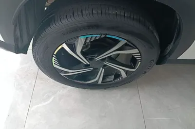 Geely Auto Emgrand X7 Sport 2023, 48300 км, за 12257 USD - фото 16