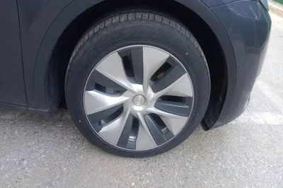 Tesla Model Y 2021, 123500 км, за 20402 USD - фото 8