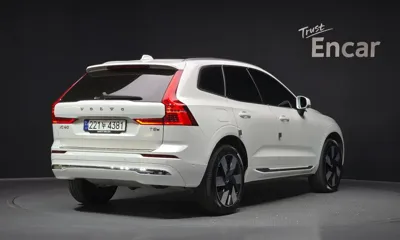 Volvo XC60 2025, 23862 км, за 41348.3 USD