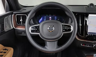 Volvo XC60 2025, 23862 км, за 41348.3 USD - фото 13