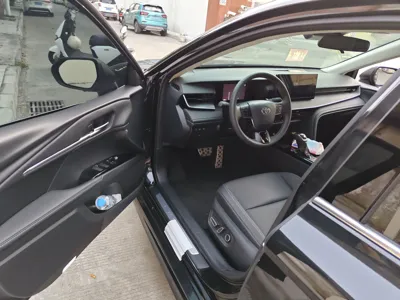 Toyota Camry 2026, 4400 км, за 26106 USD - фото 17