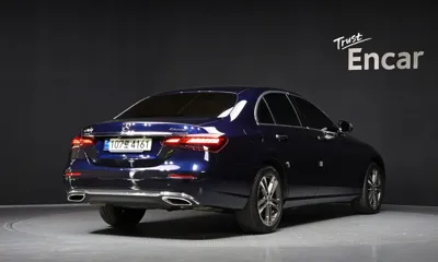 Mercedes-Benz E-Class 2021, 25398 км, за 24894.89 USD