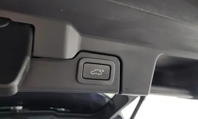 Land Rover Range Rover Evoque 2017, 74365 км, за 10589.4 USD - фото 19
