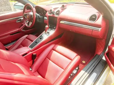 Porsche 718 2023, 40000 км, за 56767.59 USD - фото 6