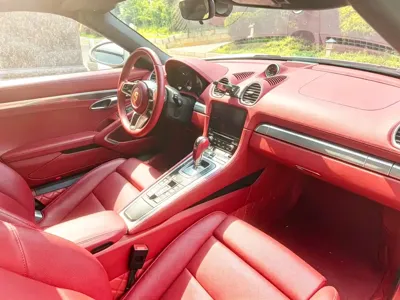 Porsche 718 2023, 40000 км, за 56767.59 USD - фото 7