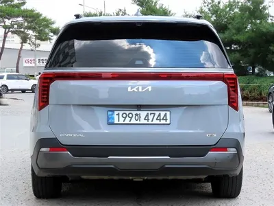 Kia Canival 2025, 55626 км, за 16410.66 USD