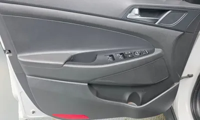 Hyundai Tucson 2019, 30653 км, за 12288.48 USD - фото 24