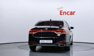 Hyundai Grandeur 2018, 75765 км, за 9751.5 USD