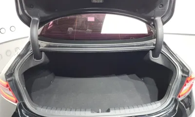 Hyundai Grandeur 2018, 75765 км, за 9751.5 USD - фото 18