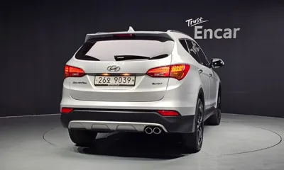 Hyundai Santafe 2015, 61997 км, за 6840.39 USD