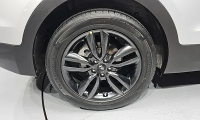 Hyundai Santafe 2015, 61997 км, за 6840.39 USD