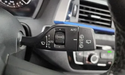 BMW 1-Series 2018, 88141 км, за 14769.59 USD - фото 20
