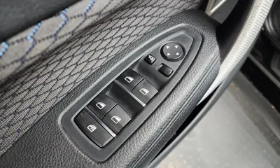 BMW 1-Series 2018, 88141 км, за 14769.59 USD - фото 27