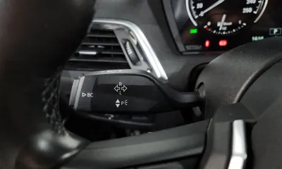 BMW 1-Series 2018, 88141 км, за 14769.59 USD - фото 28