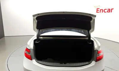 Hyundai Grandeur 2016, 114336 км, за 5393.32 USD - фото 20