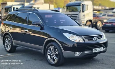 Hyundai Veracruz 2015, 141582 км, за 8270.97 USD