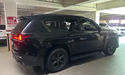 Lexus LX 2025, 8400 км, за 123512.92 USD