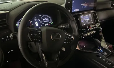 Lexus LX 2025, 8400 км, за 123512.92 USD - фото 10