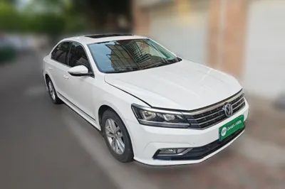 Volkswagen Passat 2016, 160400 км, за 8050 USD