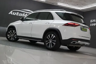 Mercedes-Benz GLE-Class 2025, 8181 км, за 5093.68 USD