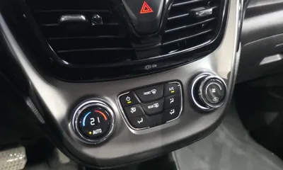 ChevroletGMDaewoo Spark 2019, 133686 км, за 3387.62 USD - фото 17