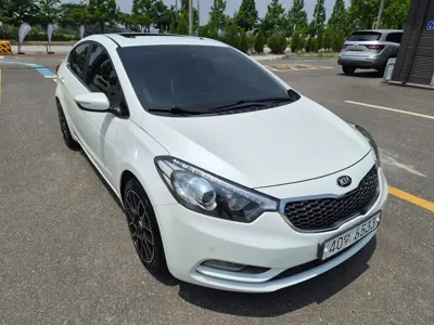 Kia K3 2015, 131000 км, за 3773.1 USD