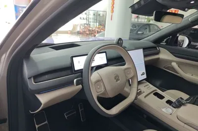 Nio ES8 2024, 13800 км, за 33998 USD - фото 17