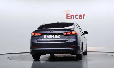 Hyundai Avante 2017, 98625 км, за 4726.27 USD
