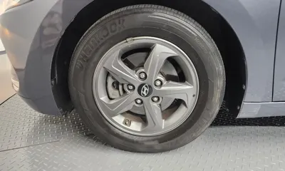 Hyundai Avante 2017, 98625 км, за 4726.27 USD