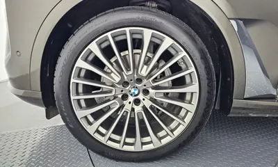 BMW X7 2023, 61114 км, за 58241.17 USD