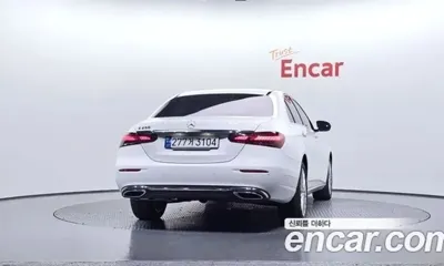 Mercedes-Benz E-Class 2023, 18546 км, за 30407.21 USD