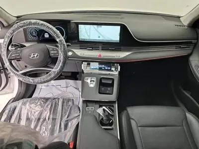 Hyundai Grandeur 2022, 31668 км, за 16848.83 USD - фото 6